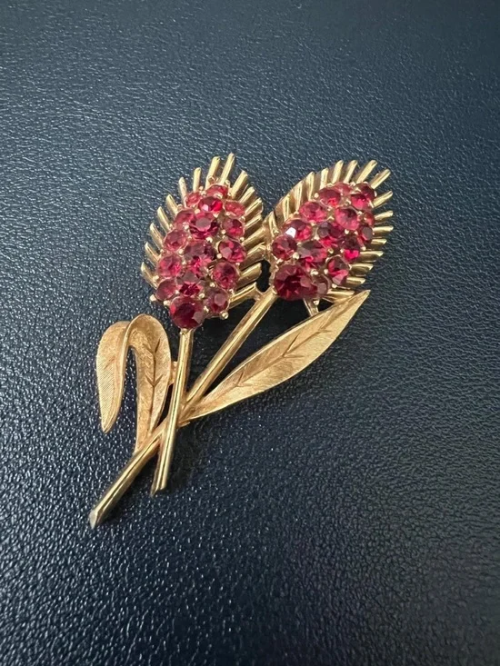 Vtg 60’s Crown Trifari Gold Ruby Red Rhinestone Wheat Brooch - Picture 3 of 5